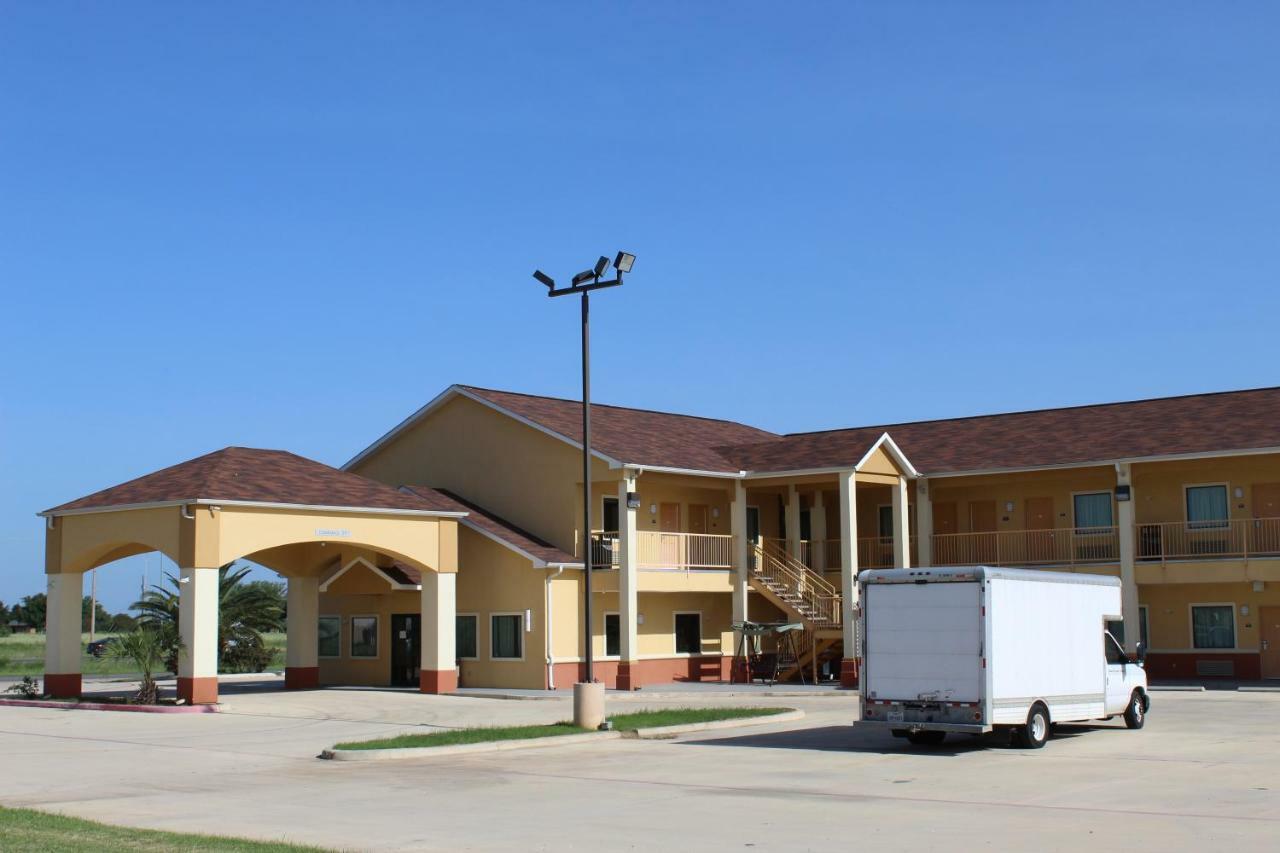 Horizon Inn & Suites Pearsall Eksteriør billede